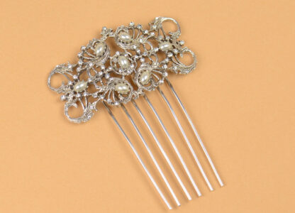 Pearls Rembrandt Haircomb