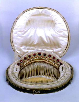 Elizabeht Patterson tiara