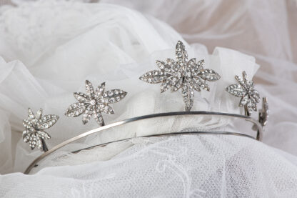 Tiara Estrellas